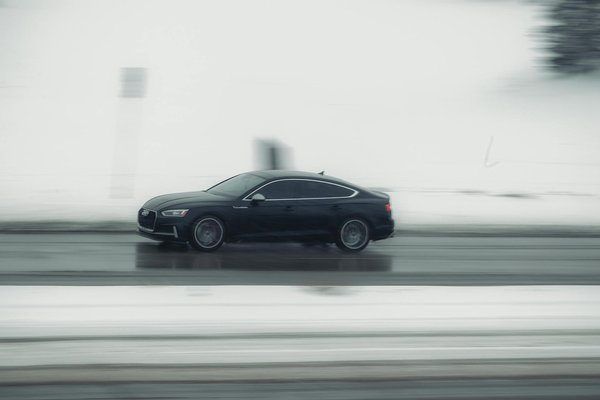 Advancements in High-Performance Perovskite Solar Cells: Unlocking the Future of Energy Harvesting